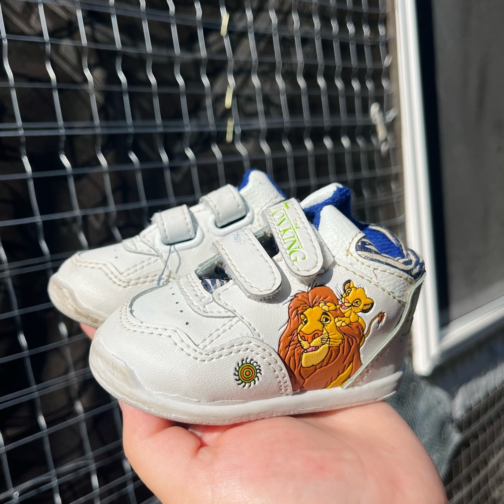 Lion King Kids Shoes - White